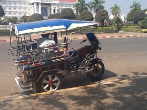 Large tuk tuk in Vientiane 