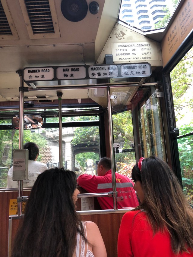 5D185E51-EC2A-4144-A9C0-75944B5385AF