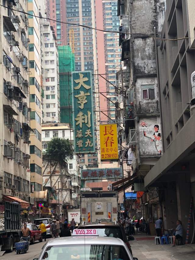 E05D5801-ECD0-4F71-8EBC-B2B7B9A951D1