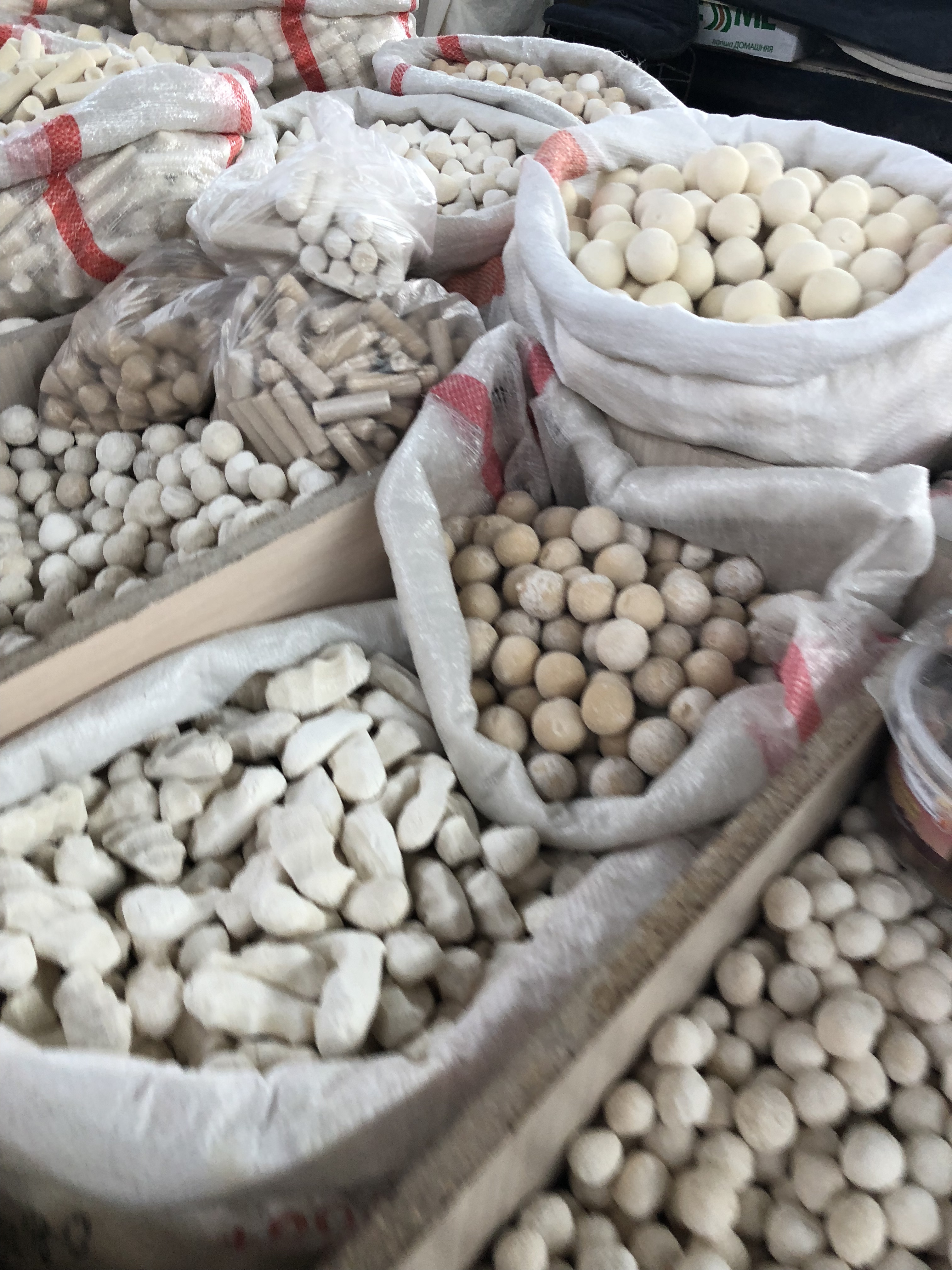 138E279D-967B-4F21-AE28-49BC22CF1BEB