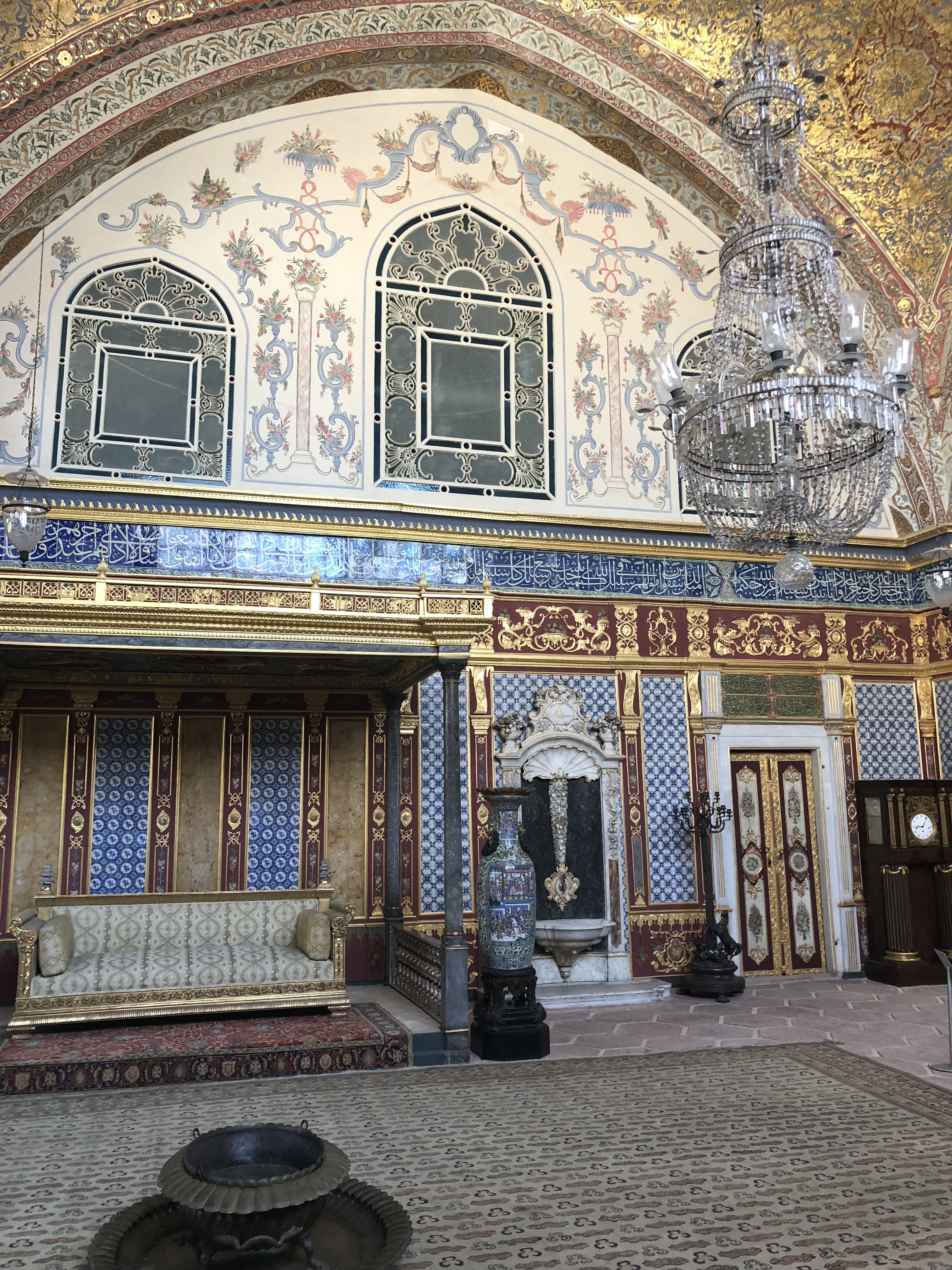 0E681B0C-831A-4F15-9EE6-50D2119D5509